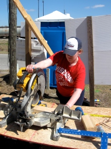 Bri sawing